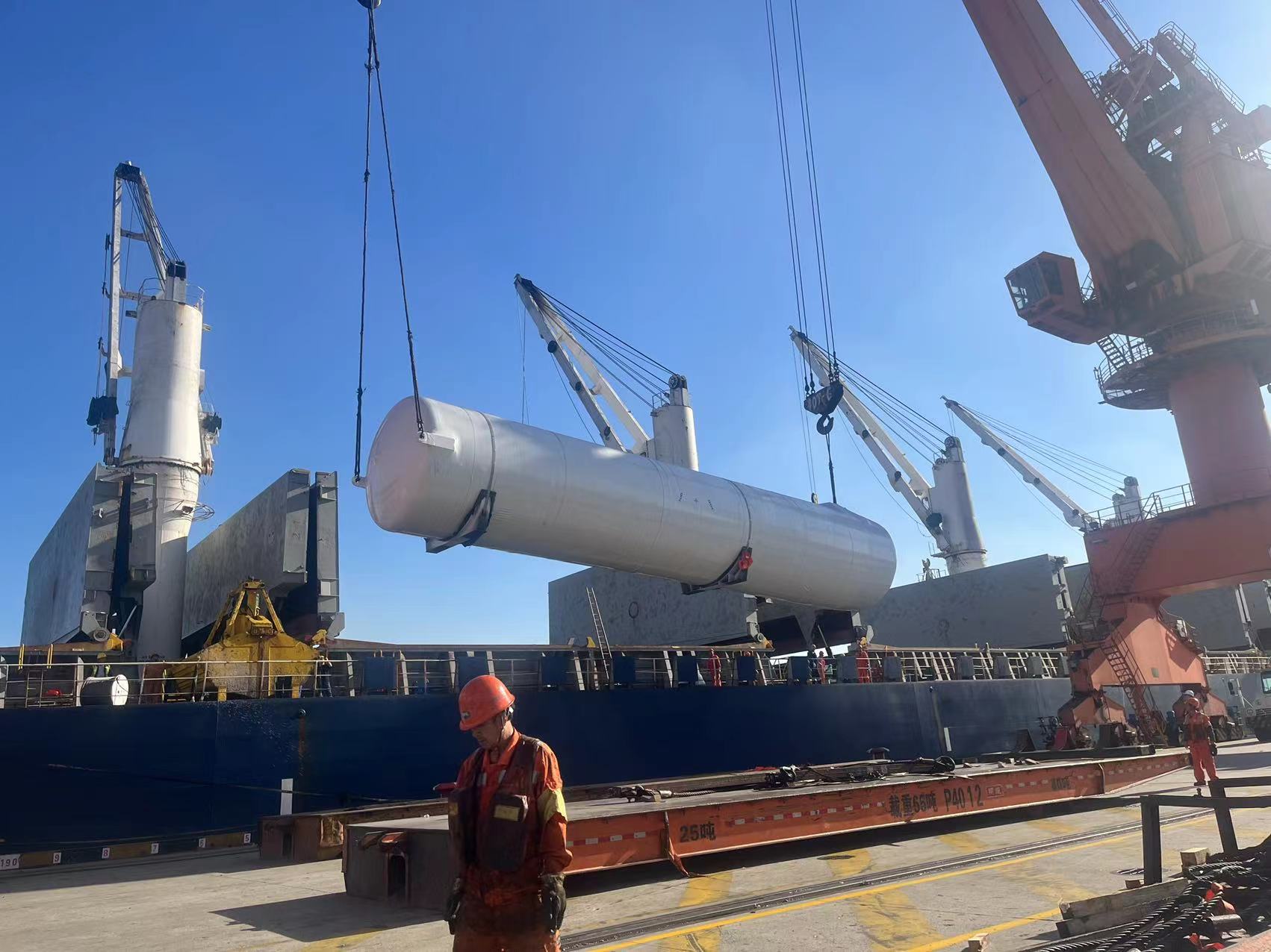 Liquid Oxygen/Nitrogen/Argon Storage Tank， Vacuum Insulated Pressure Vessel