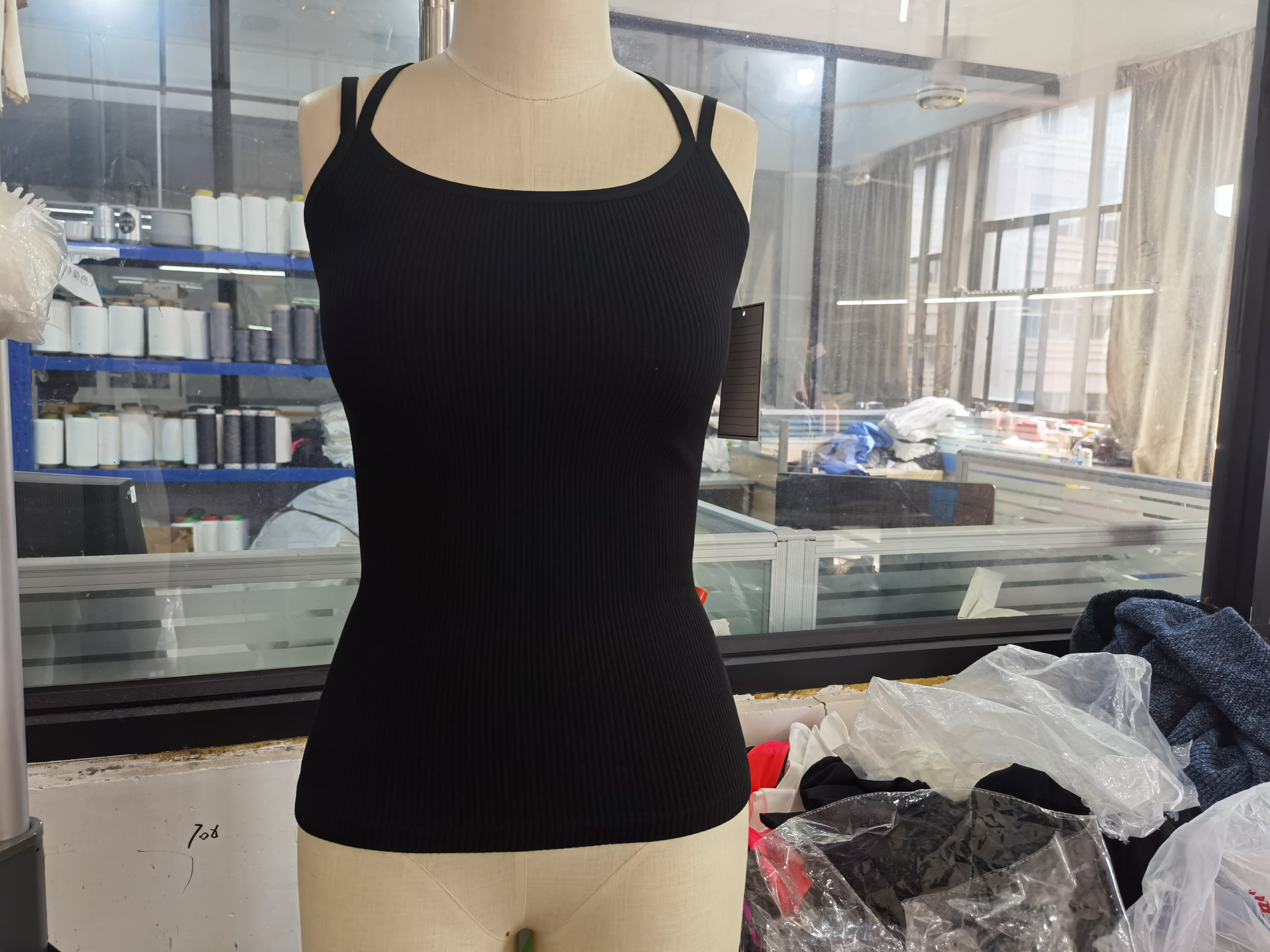 ZHEJIANG PINBU GARMENT CO.,LTD – vestido de noche 3