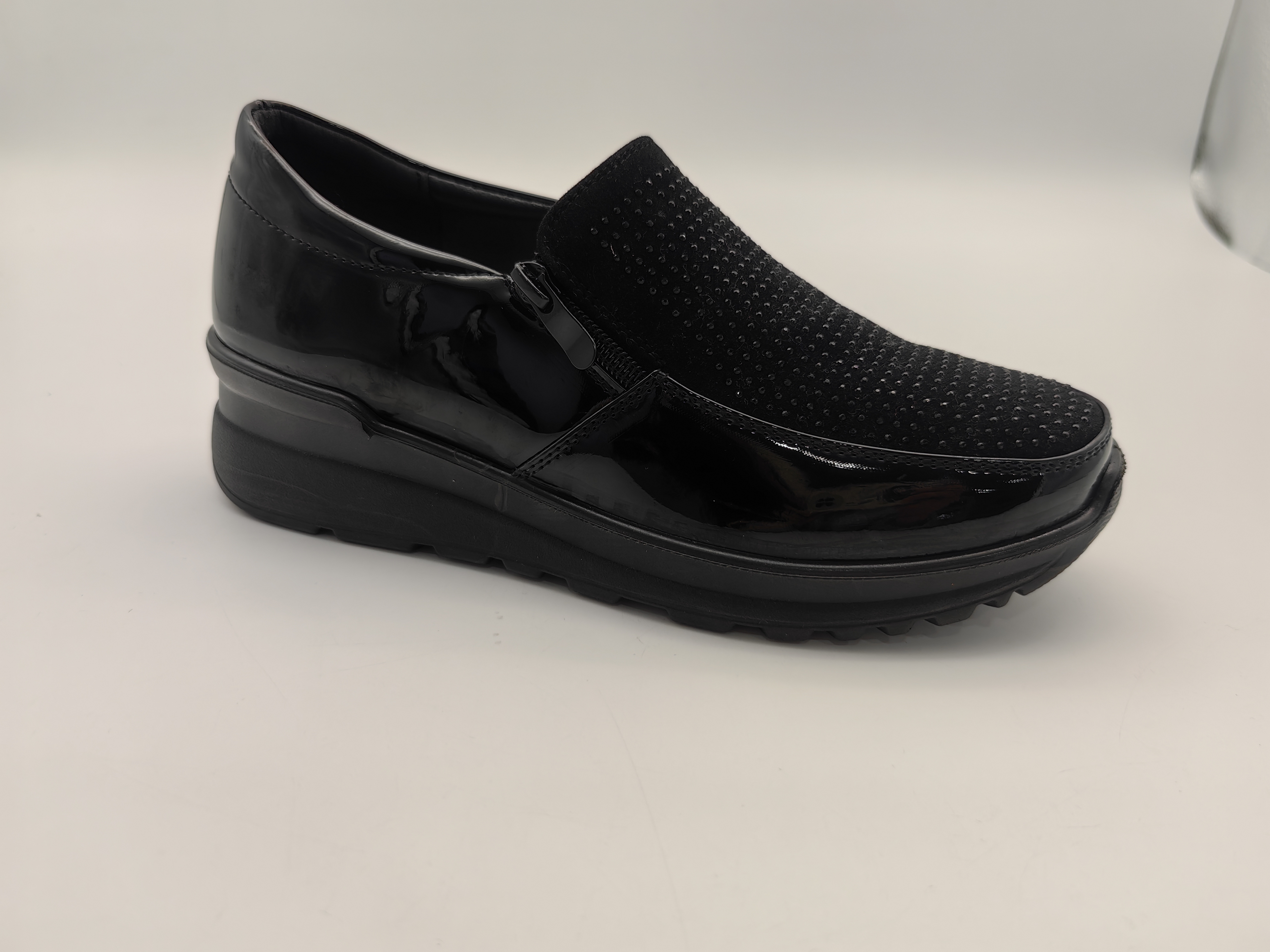 2024 new style woman comfortable antislip shoes