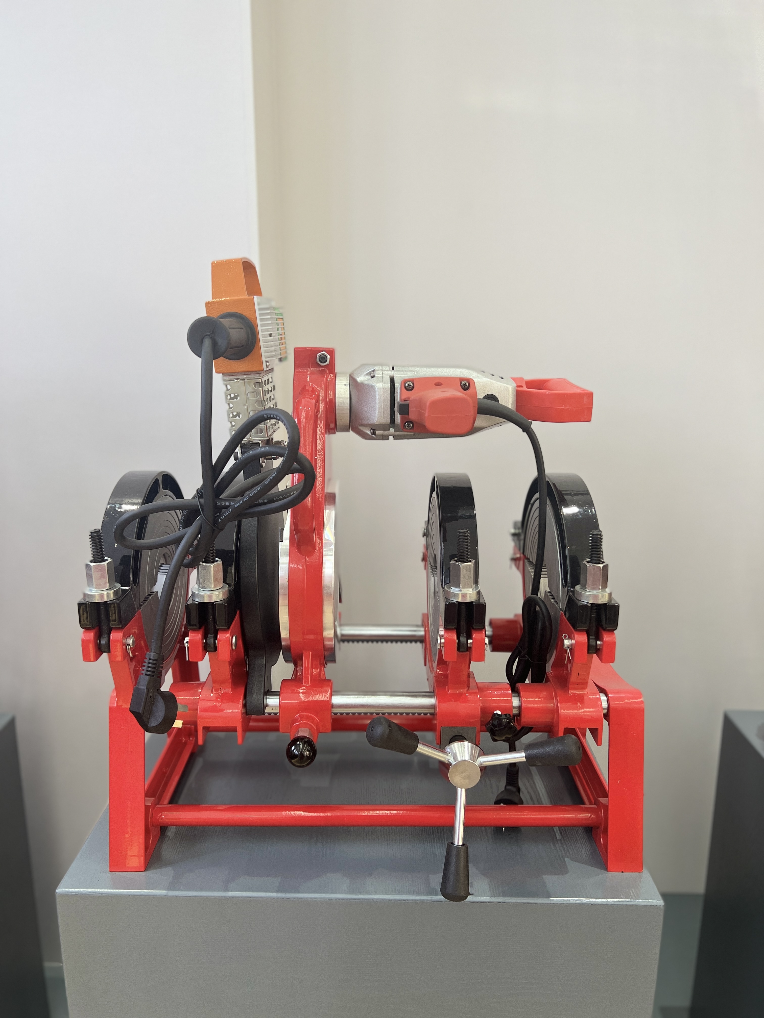 Manual butt fusion welding machines