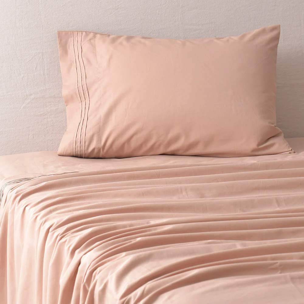 Poly Cotton Pintuck Bed Sheet Set