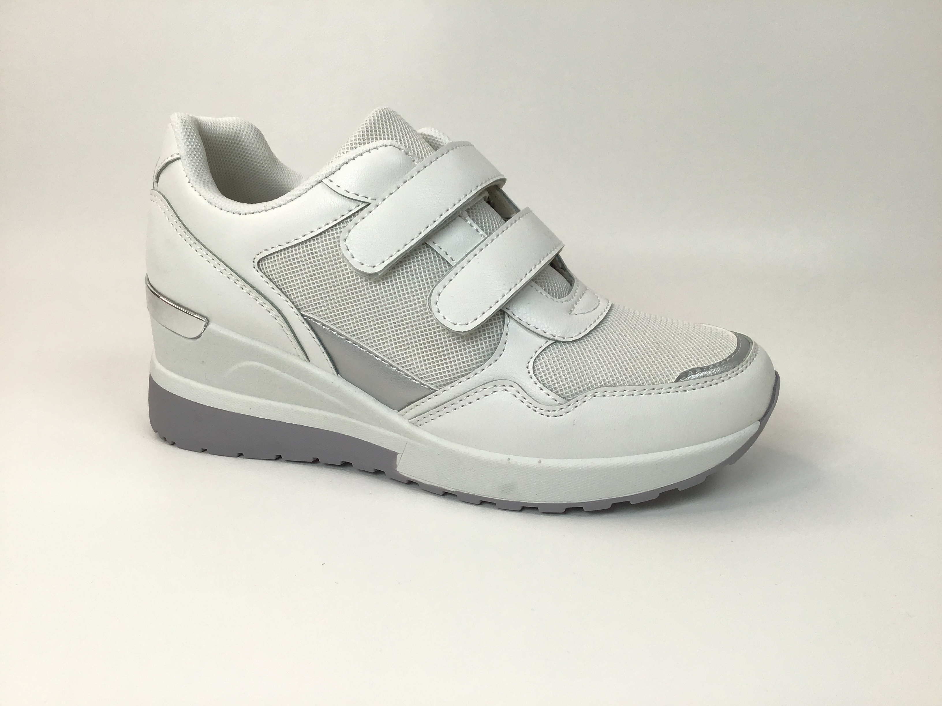 Sincere Trading Co.,Ltd – Plimsolls for men 2