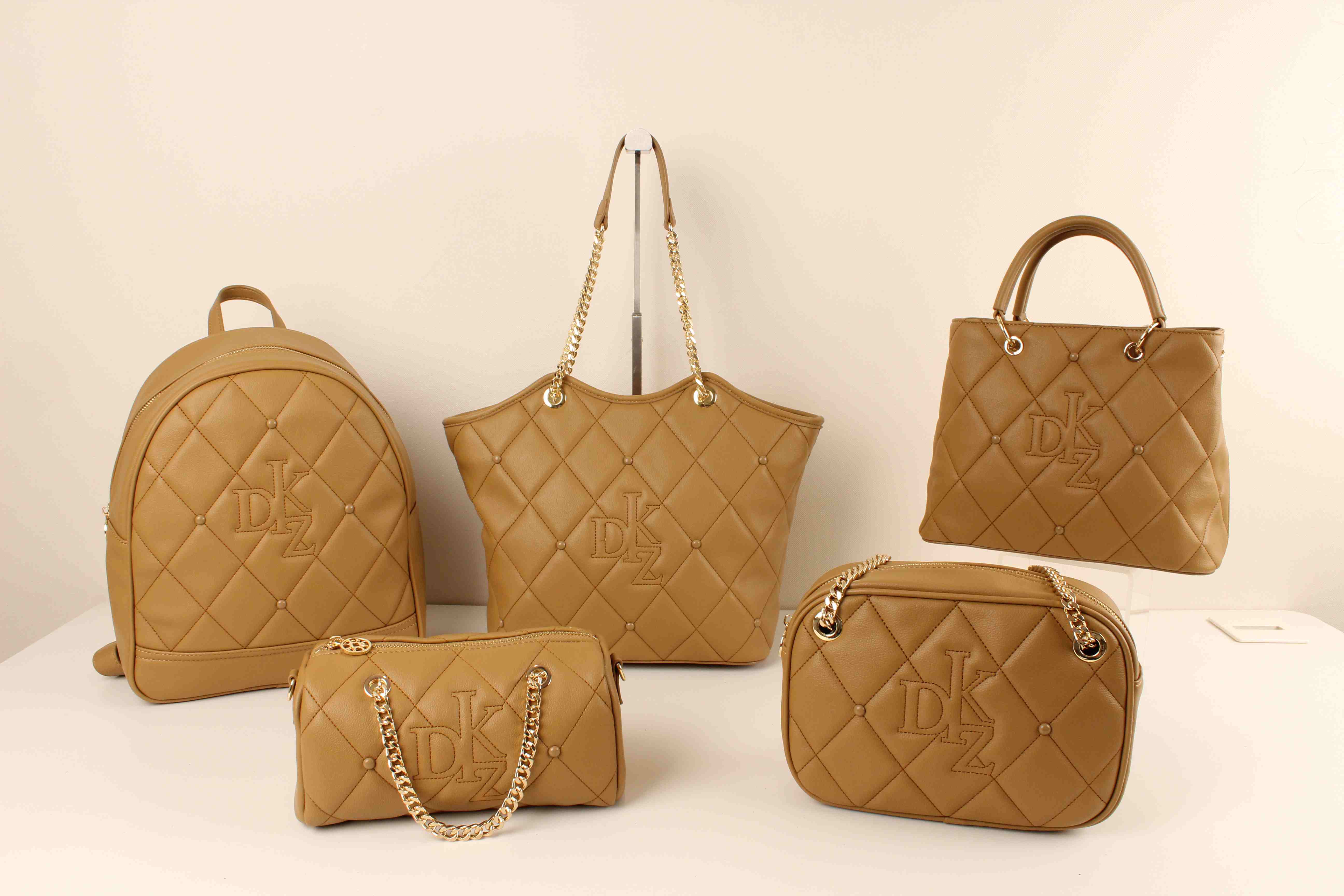 Signature Glamour Collection