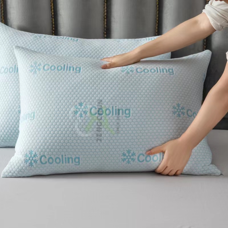 Cooling waterproof pillow protector