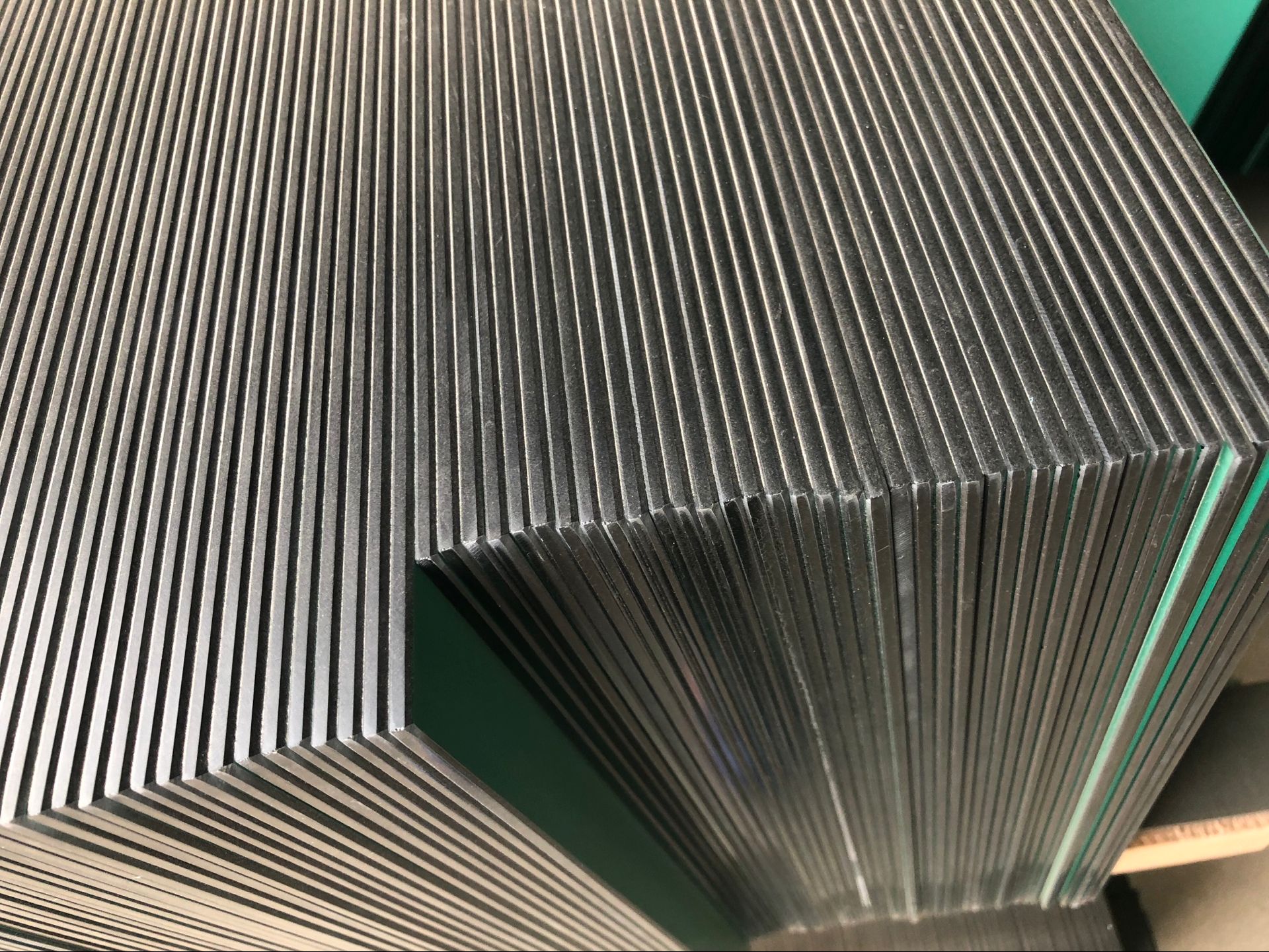 Cutting Mirror