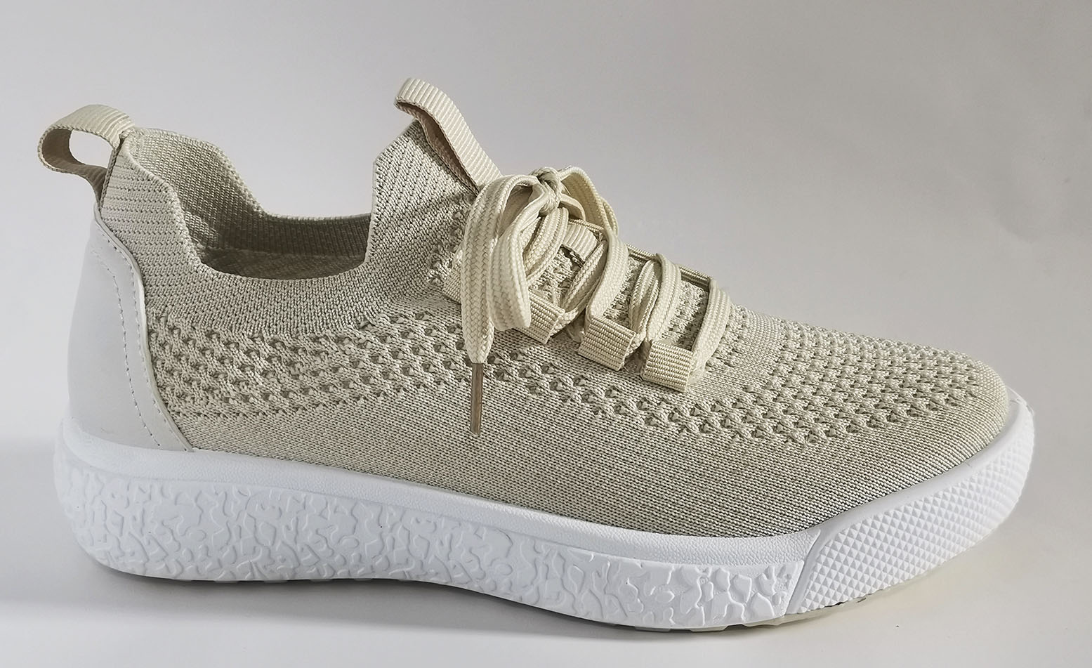 SHANGHAI BRILL SUCESS I&E CO., LTD – ropa deportiva 4