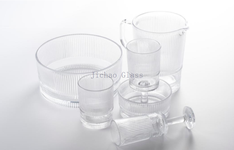 Vertical stripe pattern drinking ware