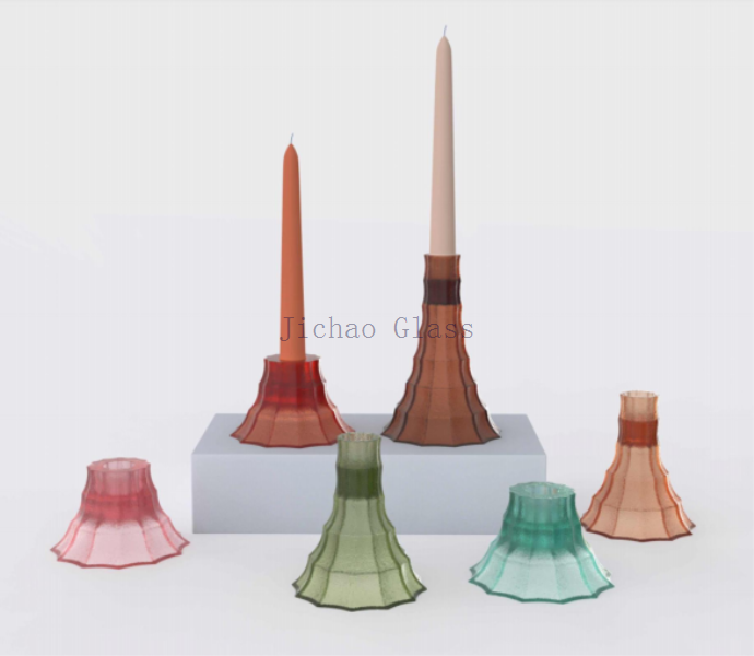 Trumpet pattern candle holder