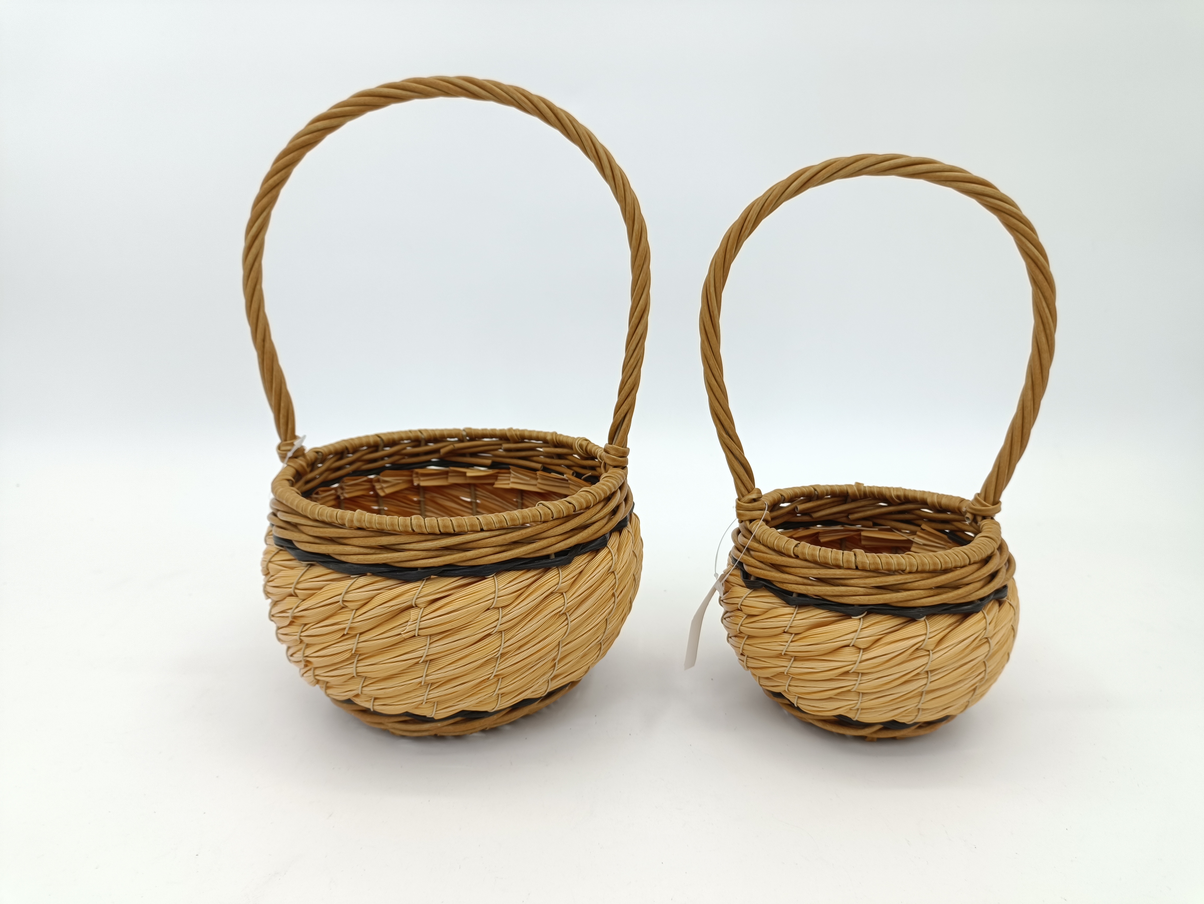 Woven planter