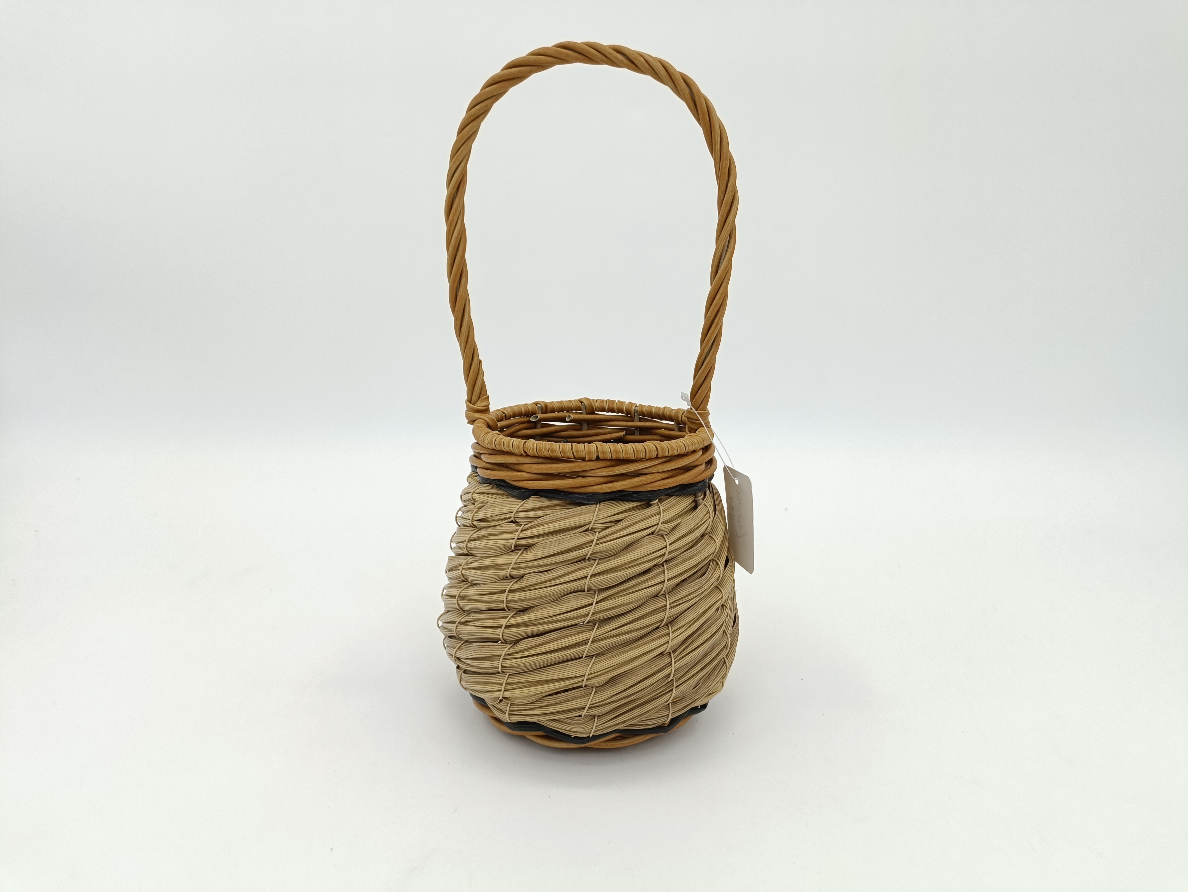 Woven basket