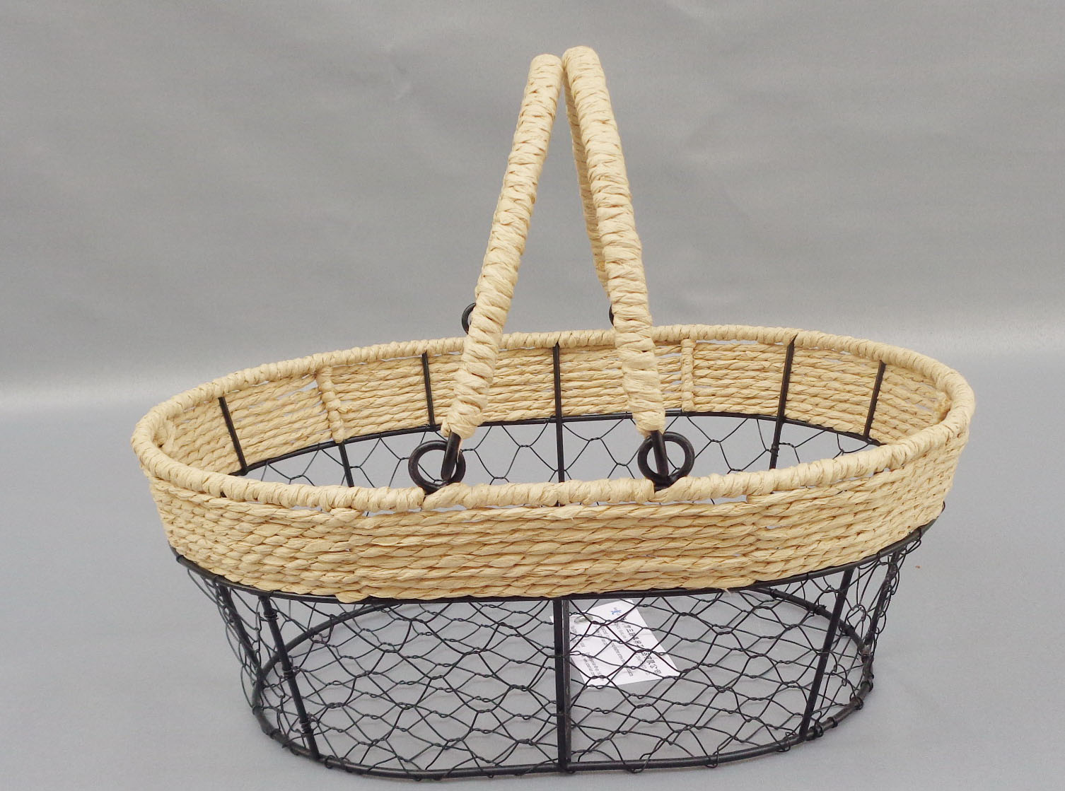 Iron wire basket