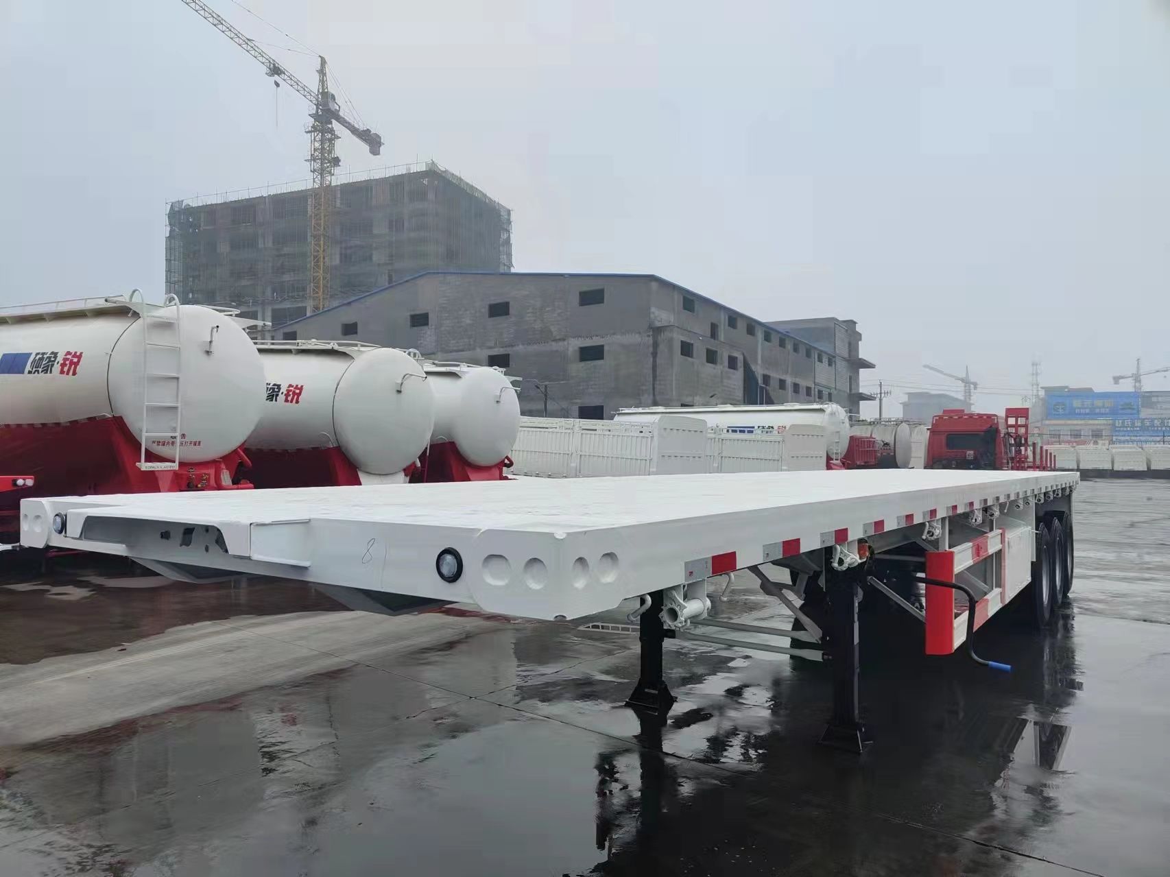 40ft Tri Axle Flatbed Container Semi Trailer