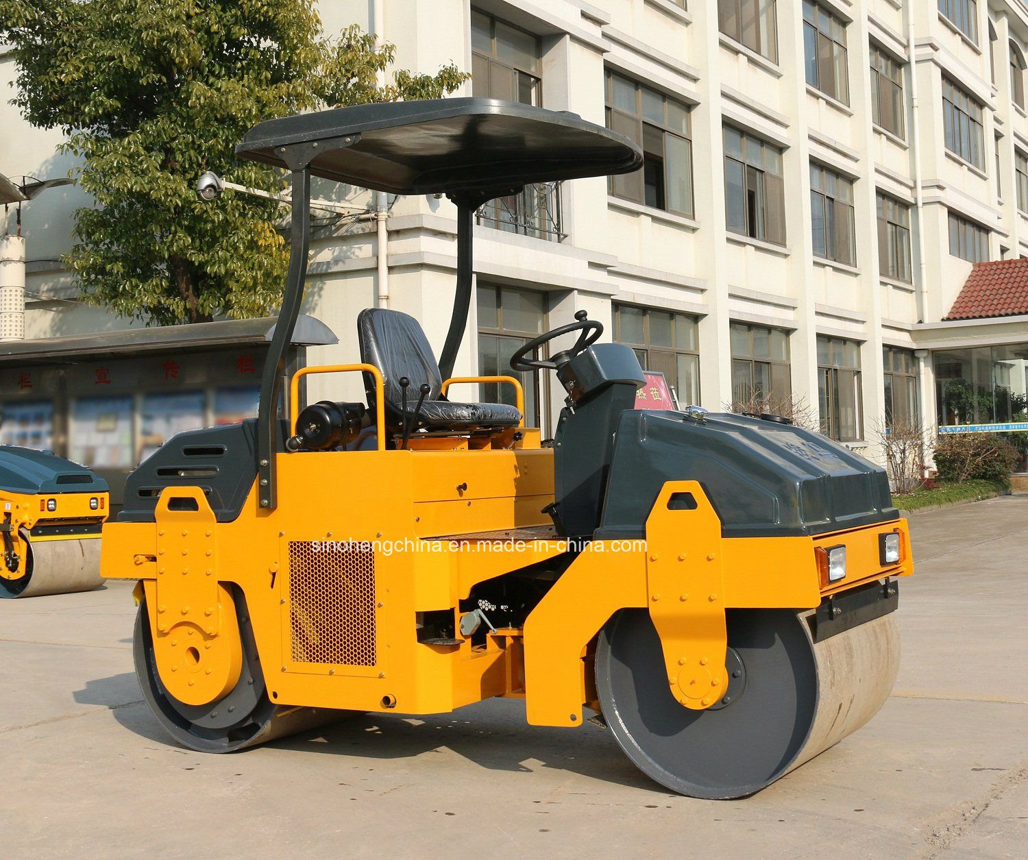 Hydraulic Vibratory Double Drum Road Roller