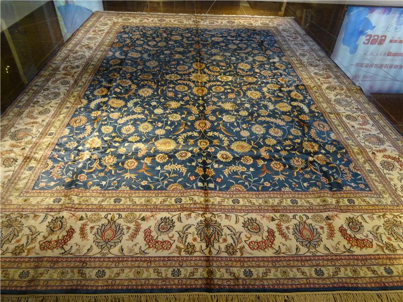 Specializing in the production of Persian carpets, 10x14ft welcome guests and decorate the foreign affairs reception hall