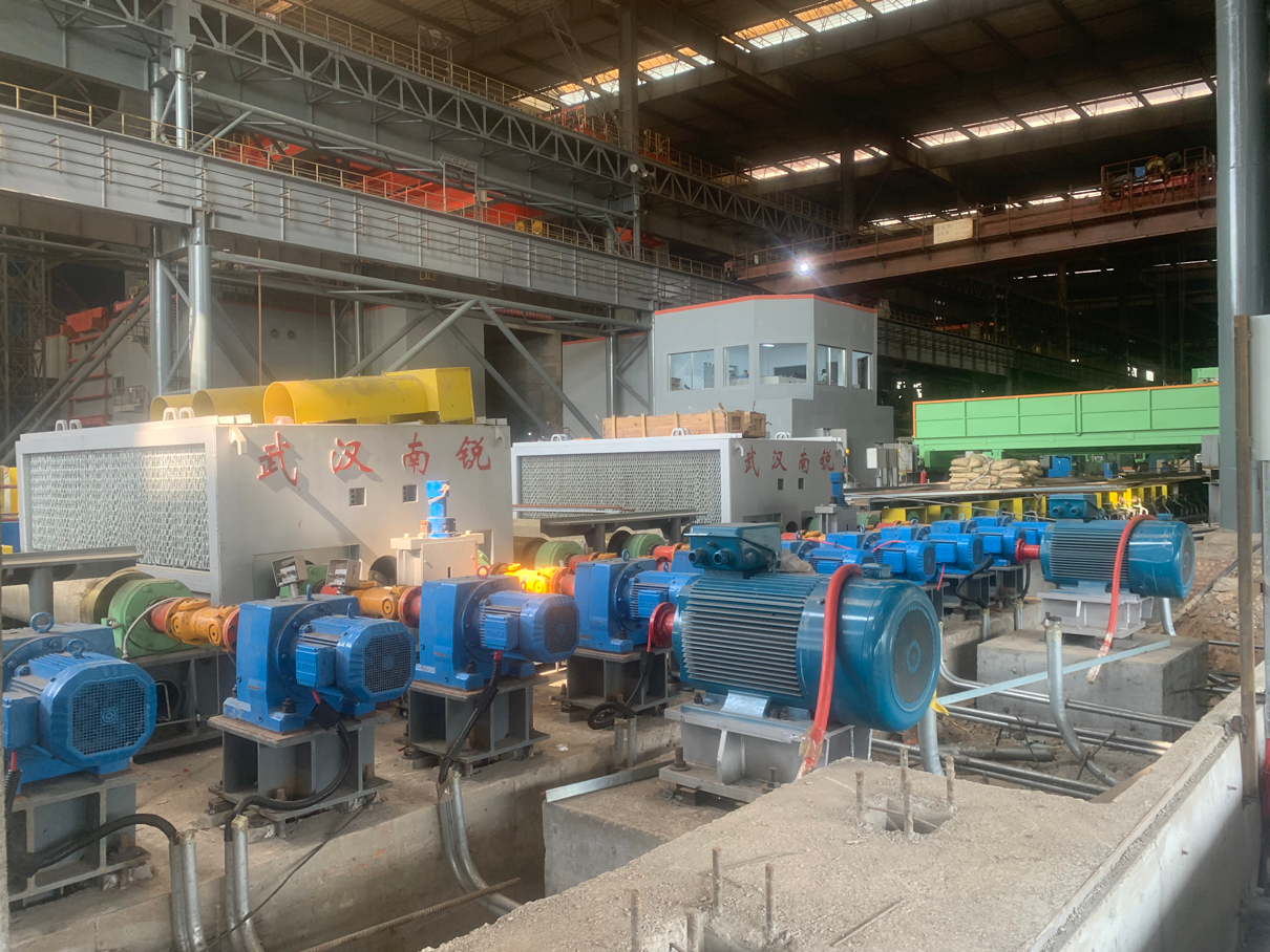 Scraper type deburring machine