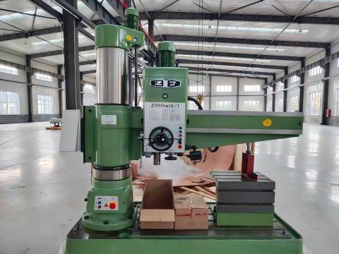 Zhongjiezhongchuang Radial drilling machine