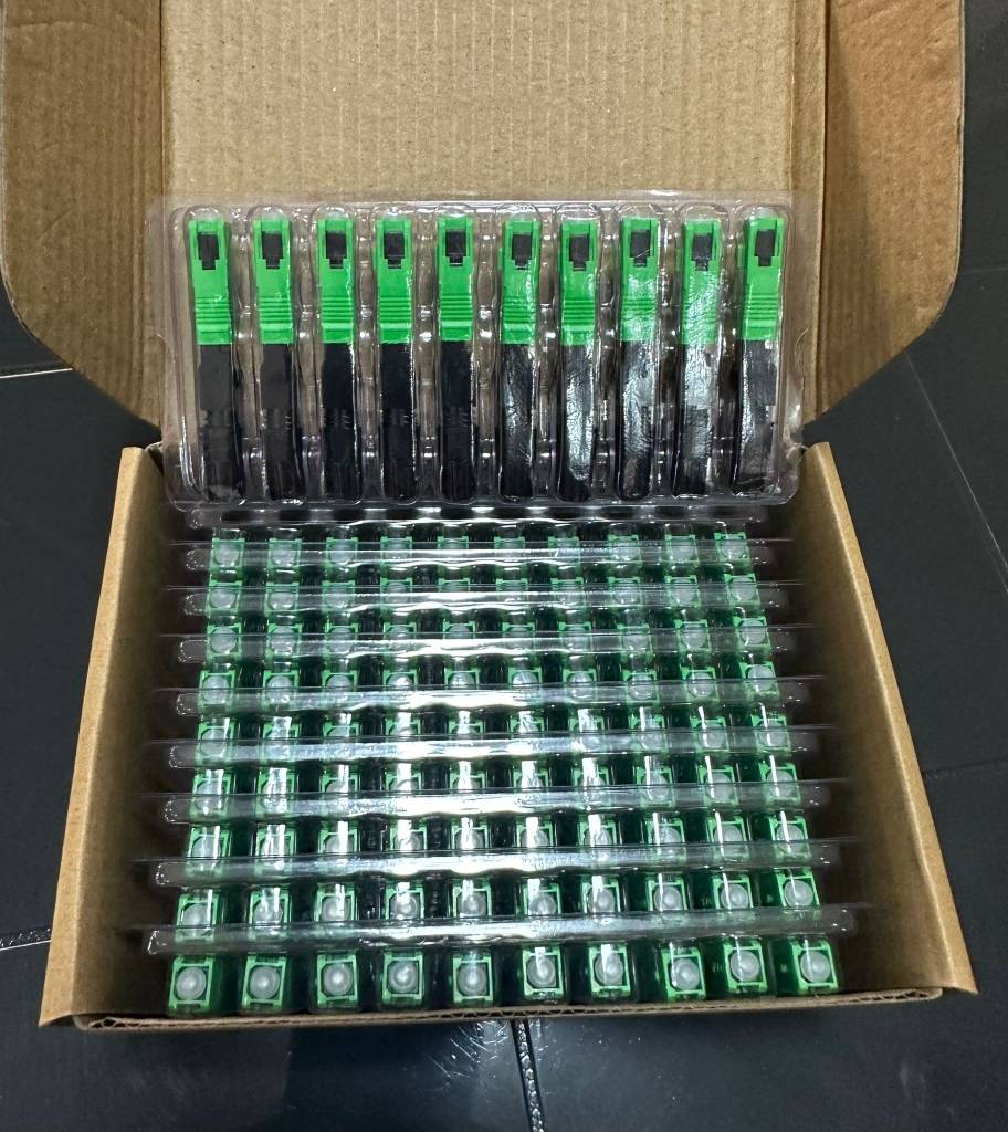 ESC250D SC UPC APC Fast connector adapter Connector FTTH Drop Cable Conector rápido quick connector
