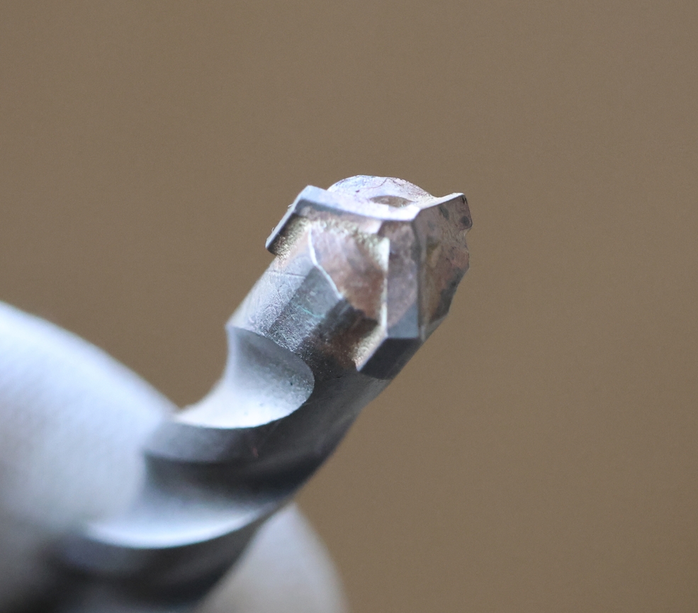 Hammer drill bit