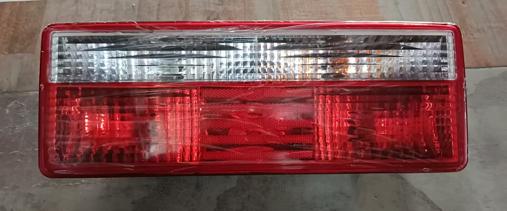 CAMC Heavy duty truck Tail lamp 37AD-73020