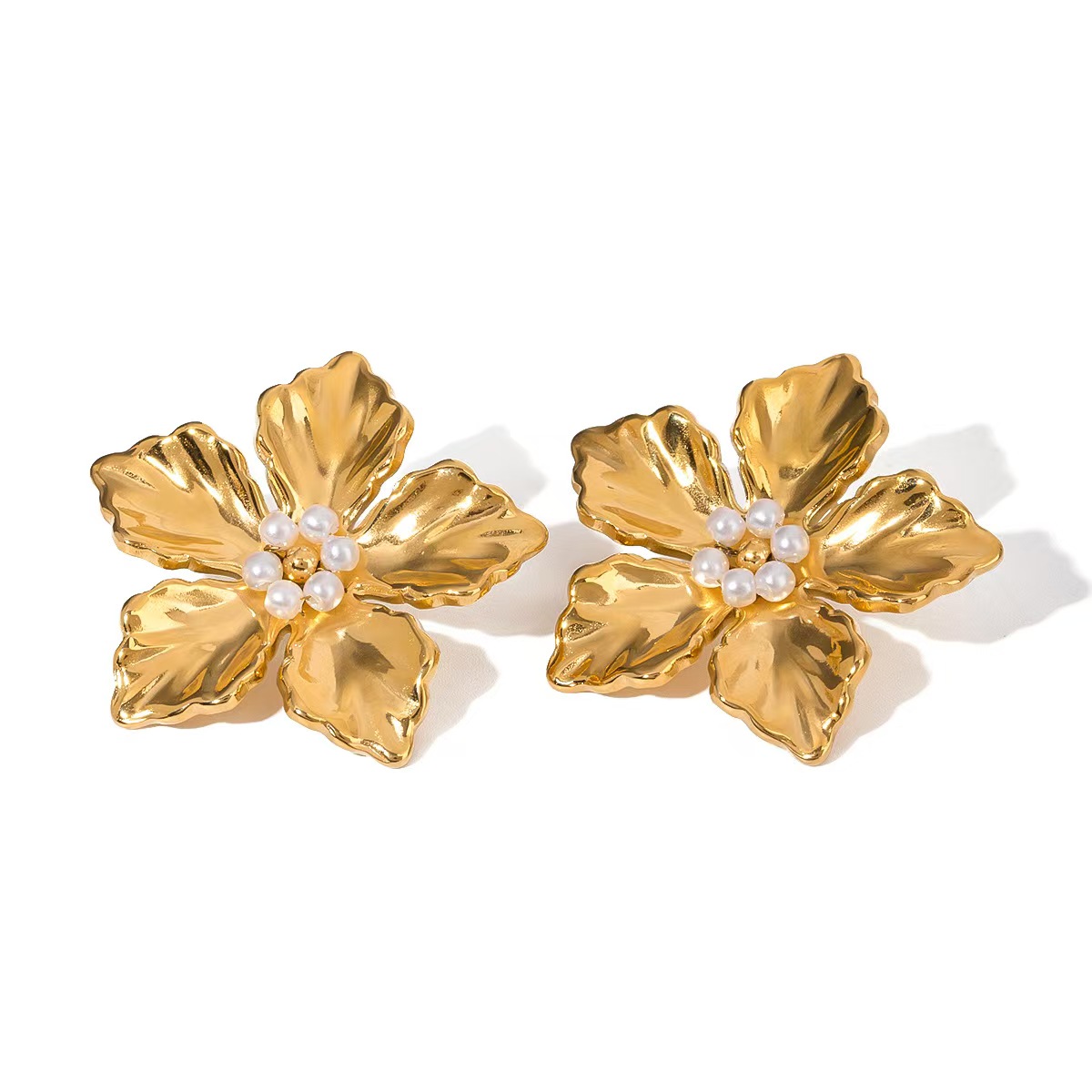 European and American flower inlaid pearl light luxury high-end stainless steel earrings