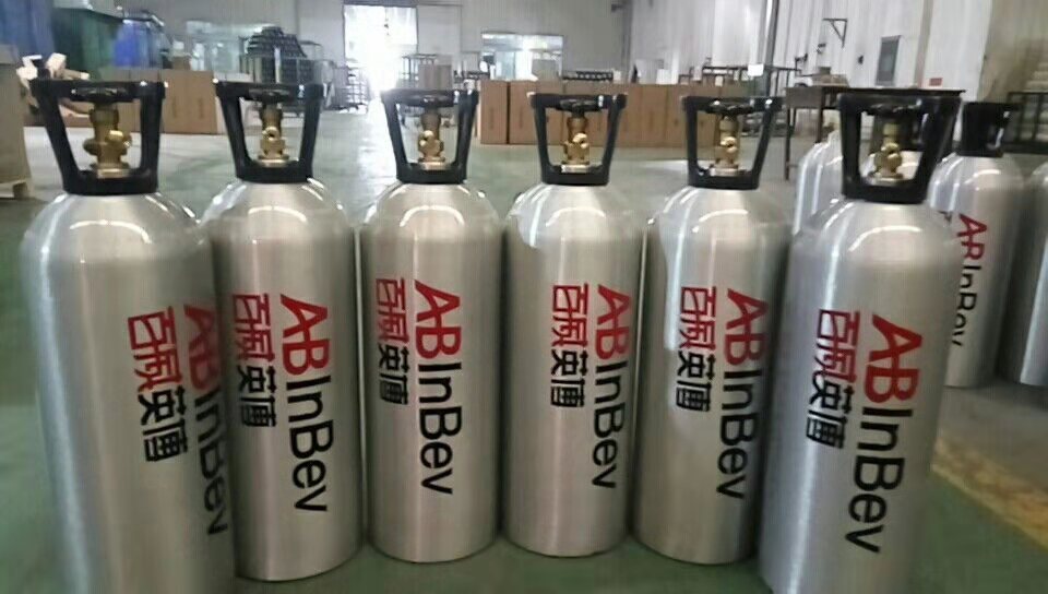 CO2 cylinder