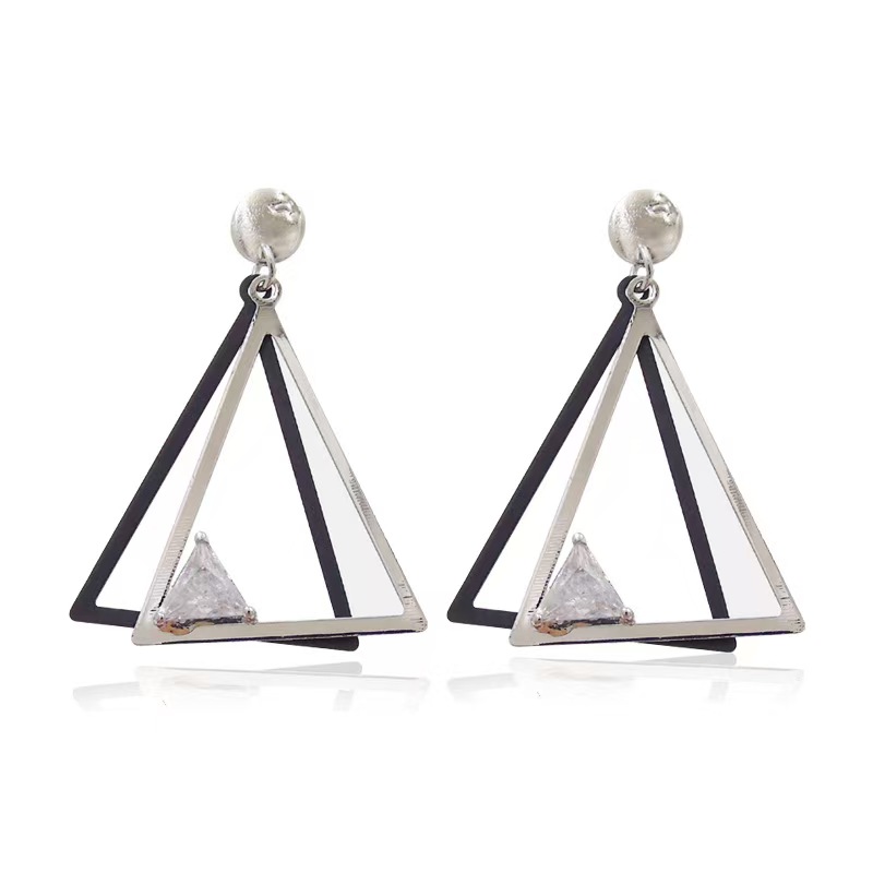 Modern Times Triangle Crystal Pearl Fashion and Stylish Charm Long Earrings