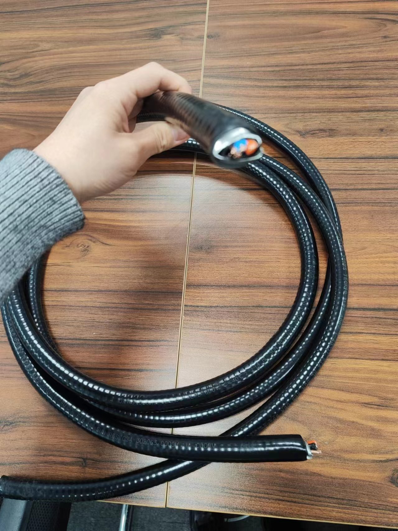 Tianjin Fengda Wire & Cable Technology Co., Ltd – tubo fluorescente 2