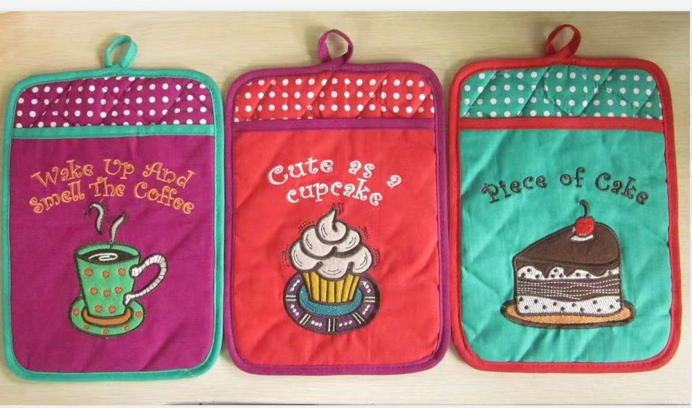 Embroidery XMAS pot holder