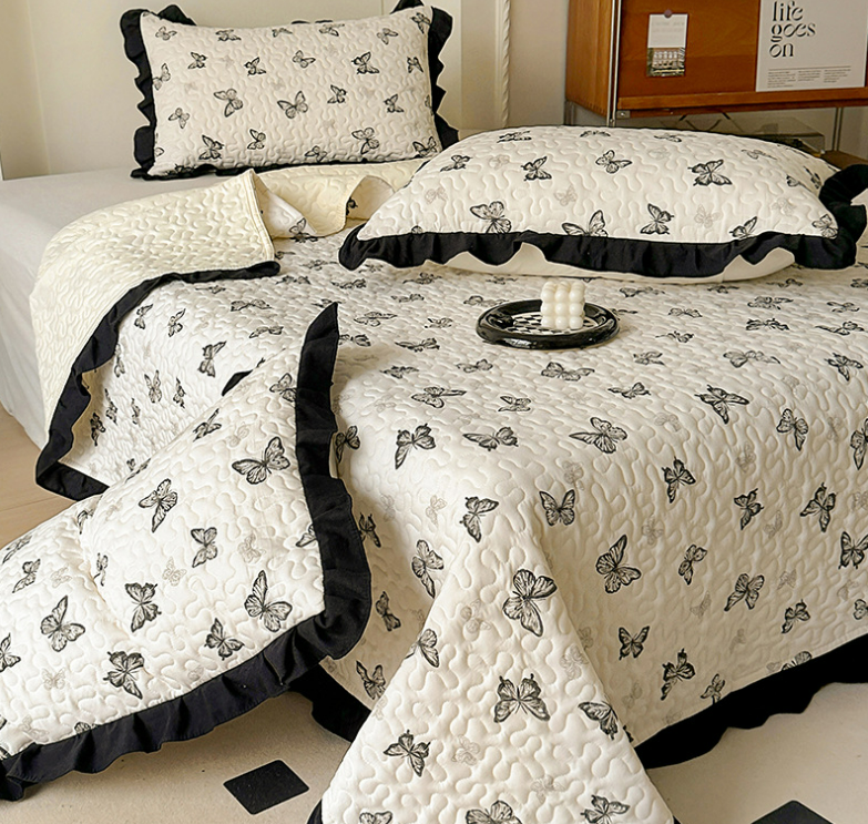 4 PC bedding set
