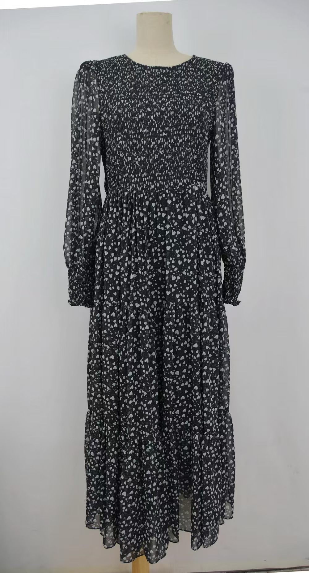 Jilin Province Yili Economic and Trade Co. , Ltd. – vestido de noche 3