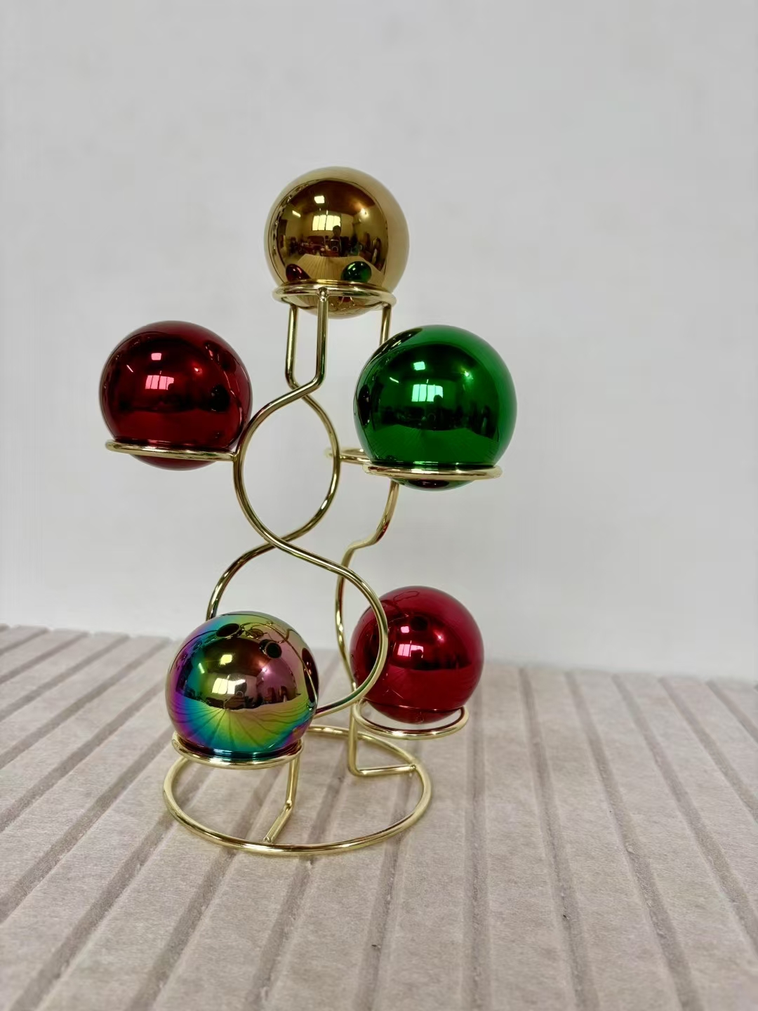 Metal balls for home decoration