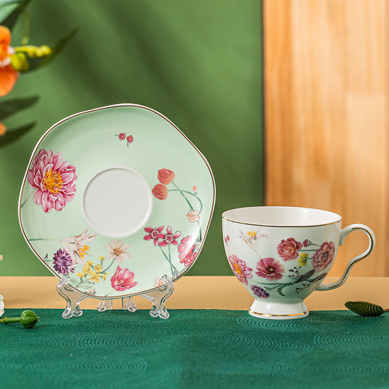 Spring is blooming - Butterfly cup and plate