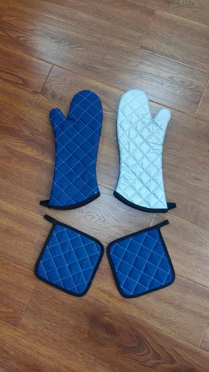 Anti scald glove pad set