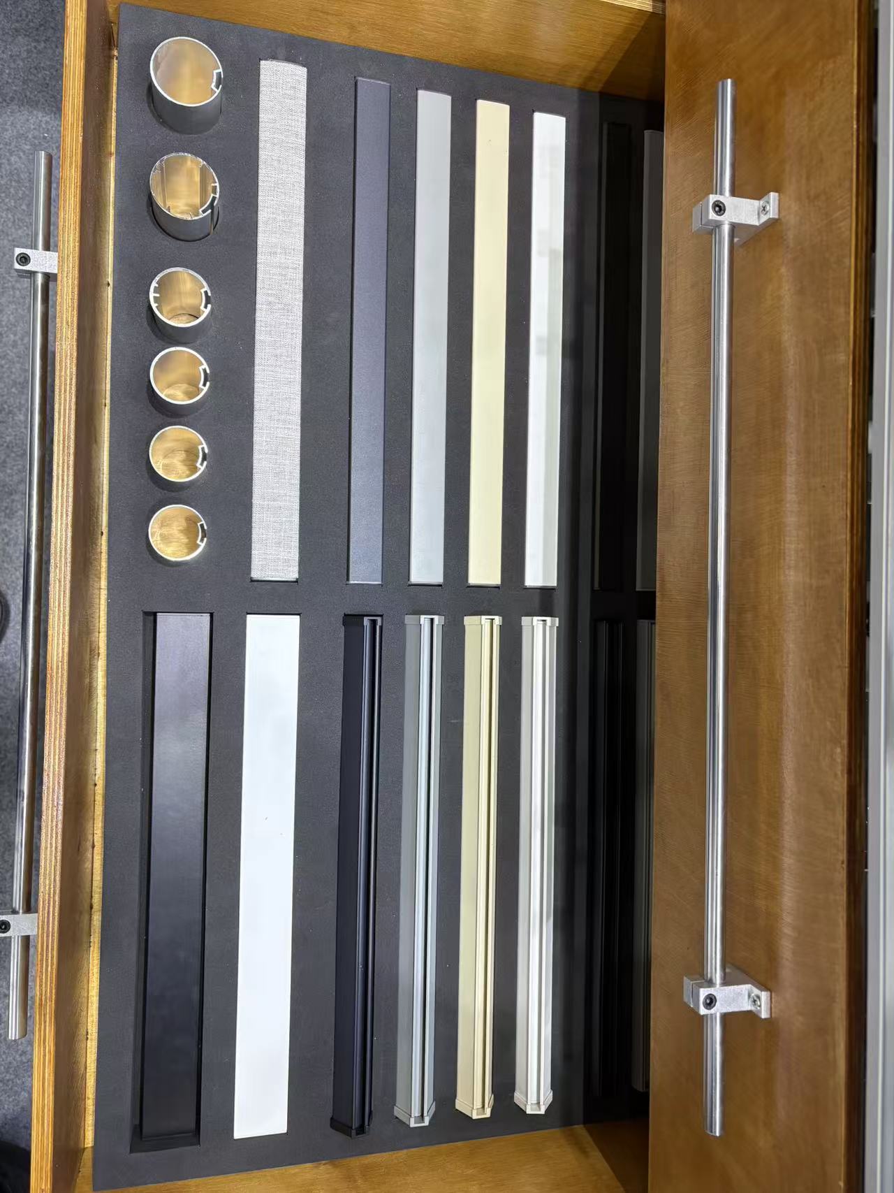 Huzhou Rijun Import and Export Co., LTD – mesa de comedor 2
