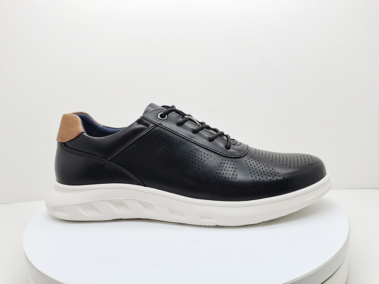 Men casual shoes