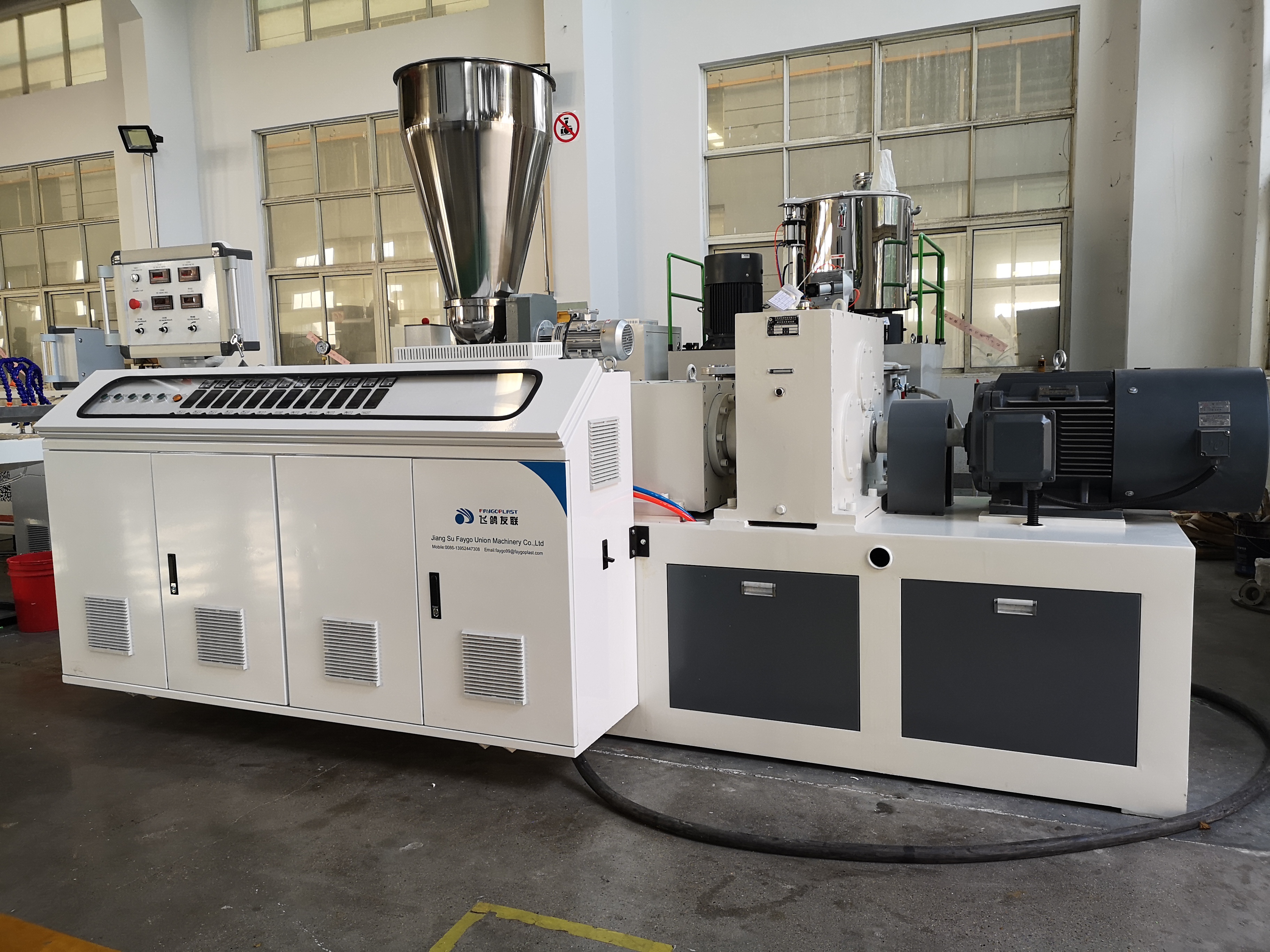 plastic pipe production line