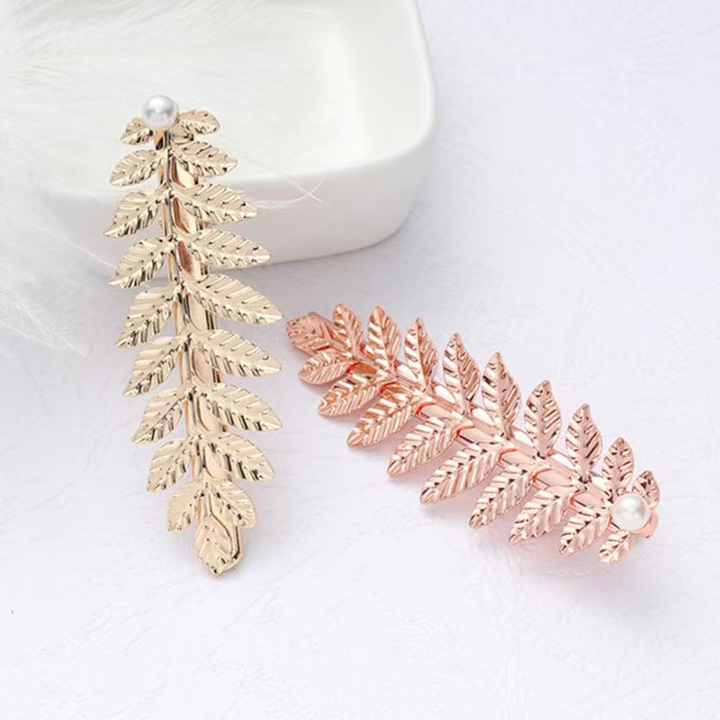 New European and American Leaf Pearl Crystal One Word Clip