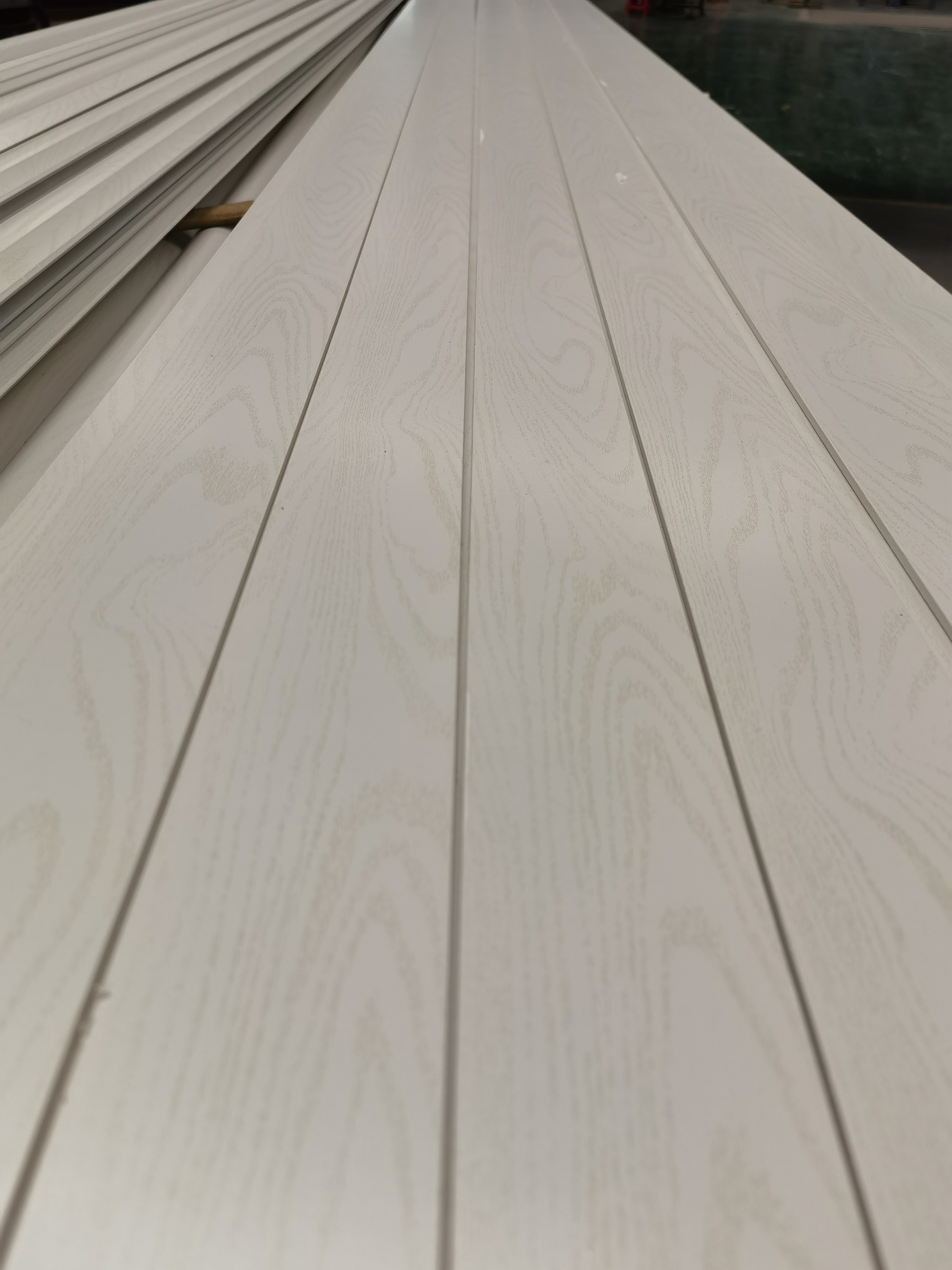 Windows and doors aluminum profiles