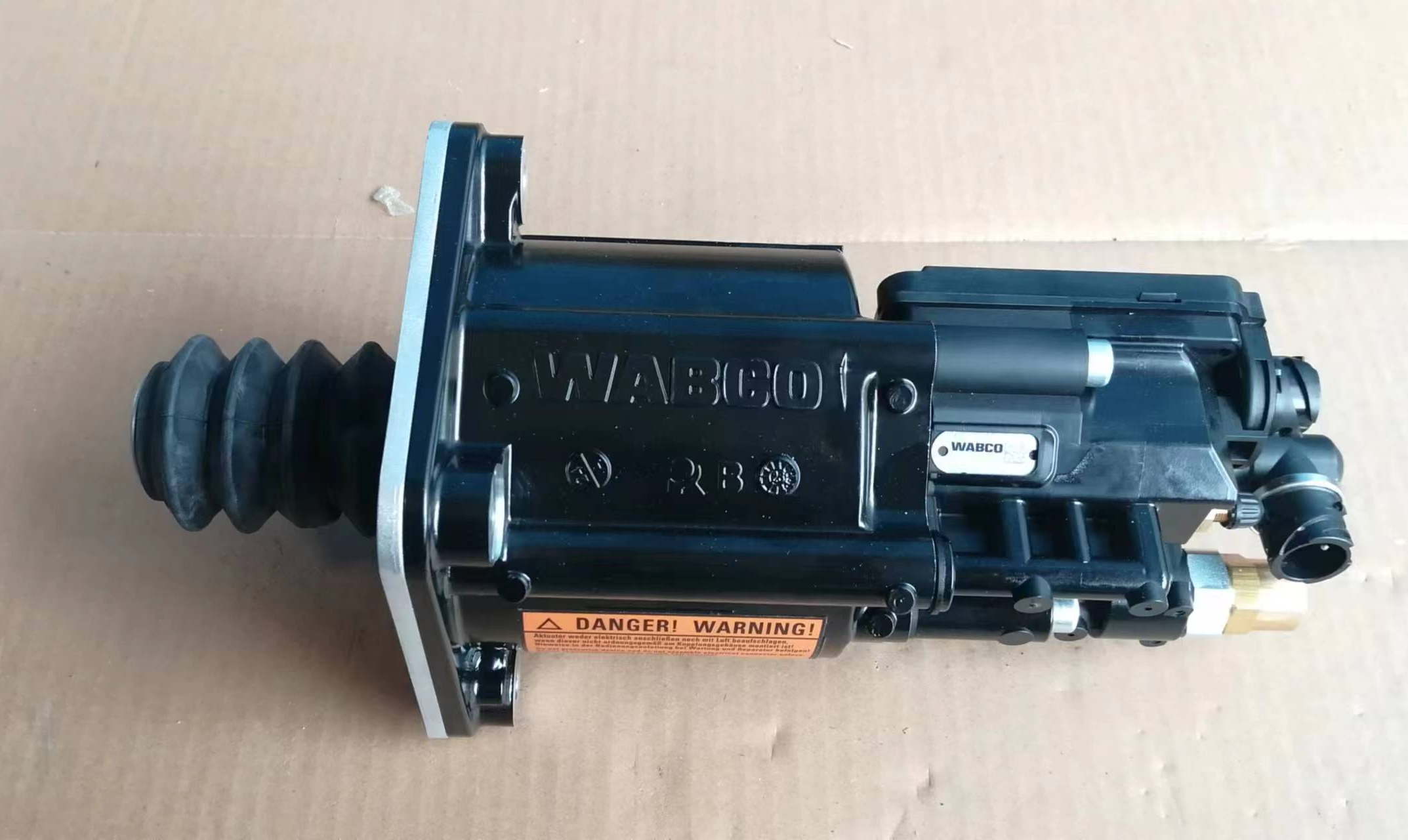 Sinotruk HOWO T7H A7 Clutch Booster WG9700240035 Mafuch
