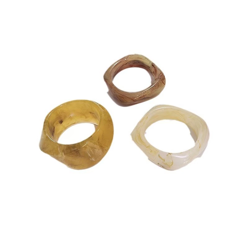 European and American exaggerated large irregular stacked resin shaped bracelet