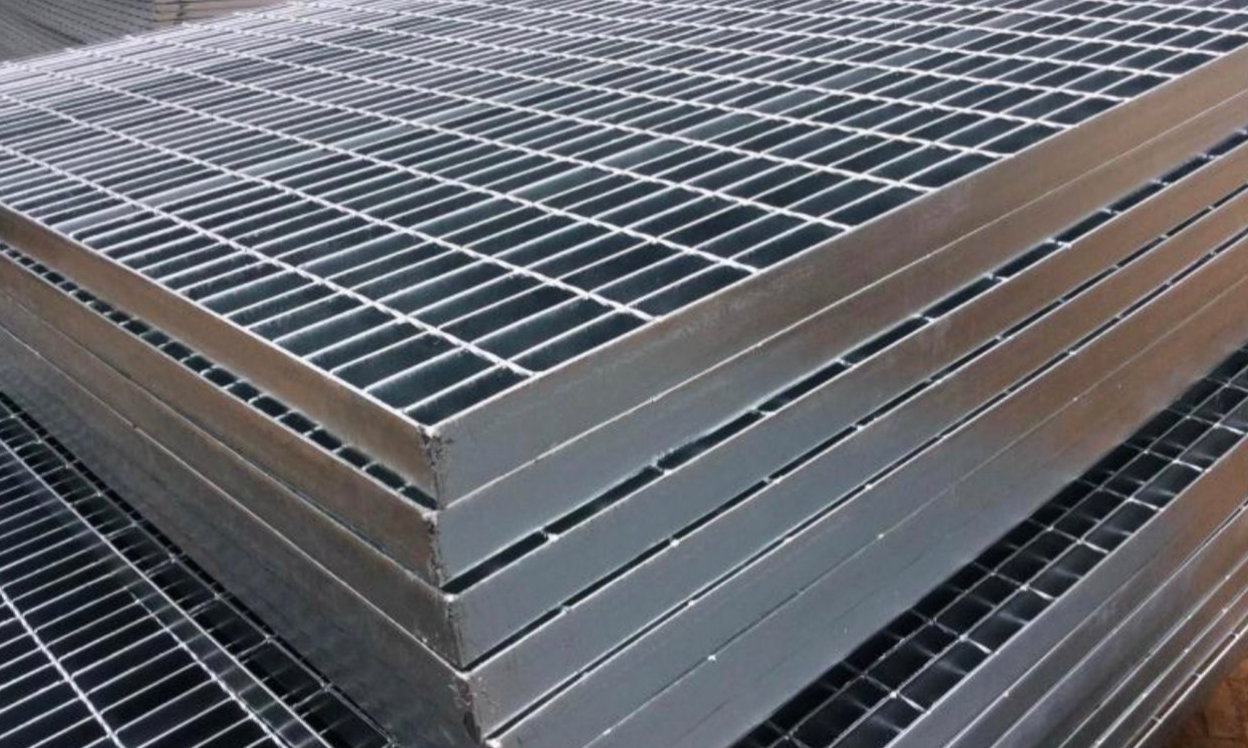 Steel grating