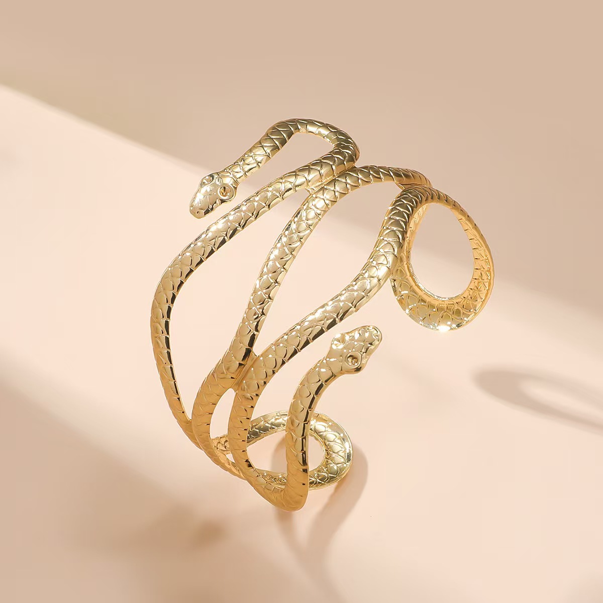 European and American exaggerated irregular snake shaped metal open bracelet