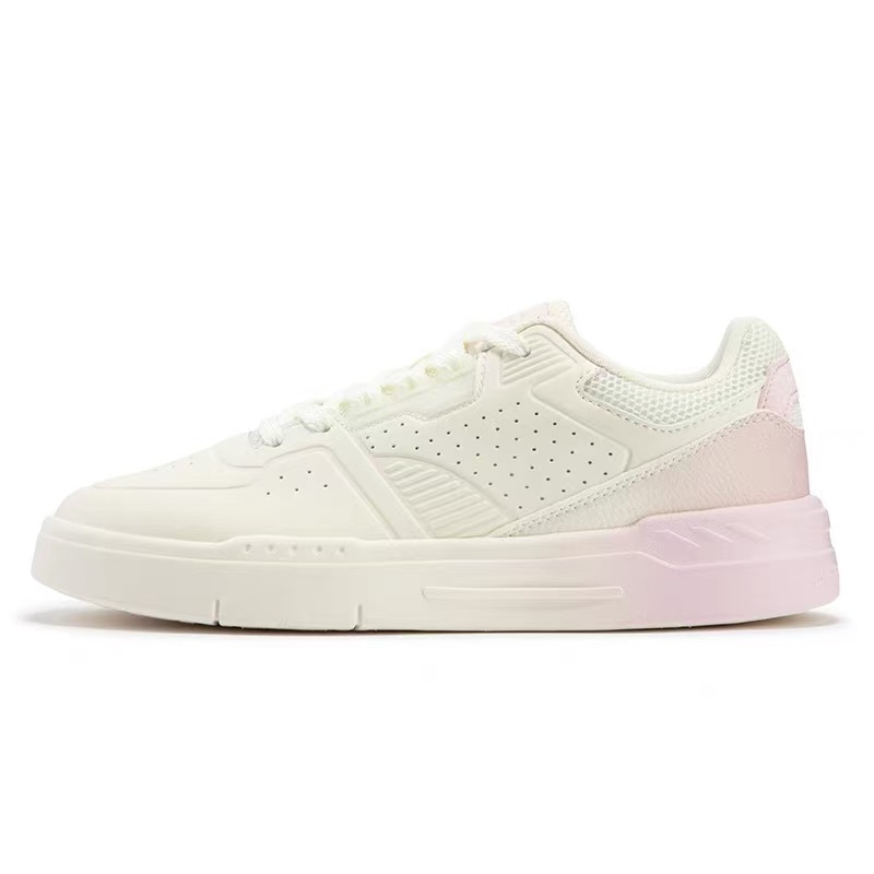 Women's shoes