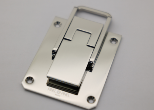 SUIZHOU HAIFUTE HARDWARE LTD – sofá de cuero 3