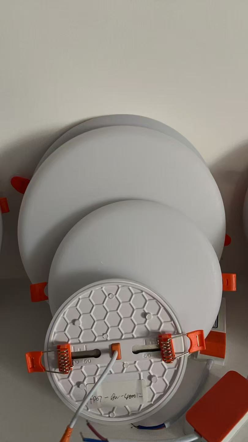 XIAMEN GOLDEN JUST IMP.&EXP.CO.,LTD. – bombilla led 1