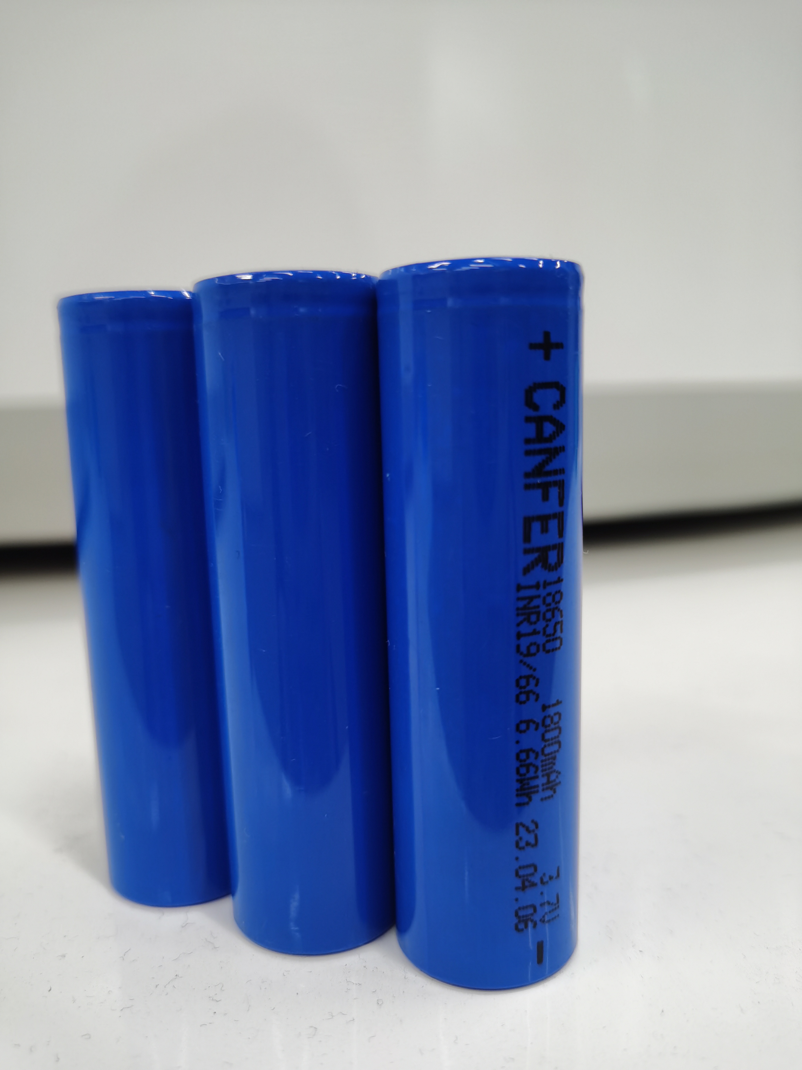 Jiangxi Canhui New Energy Science And Technology Co.,Ltd – lámpara de escritorio 3