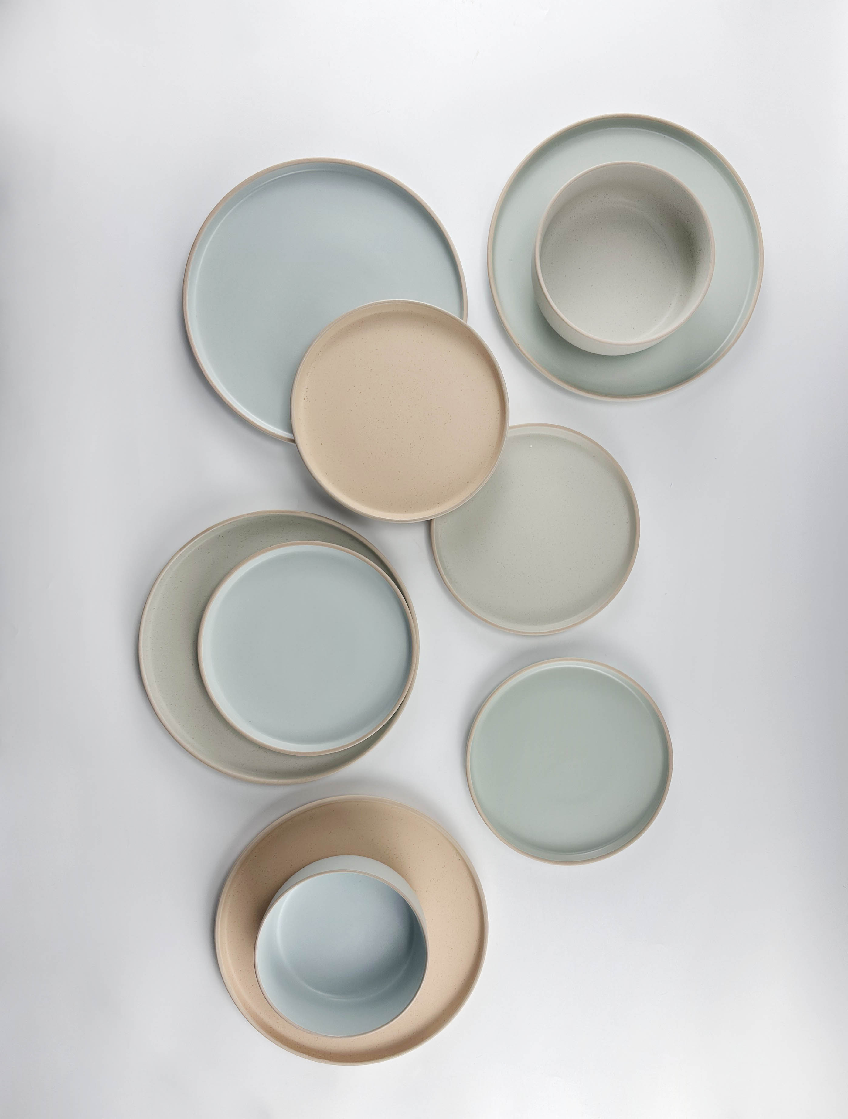 HAOMEI PORCELAIN Nordic style standing edge round active glaze tableware