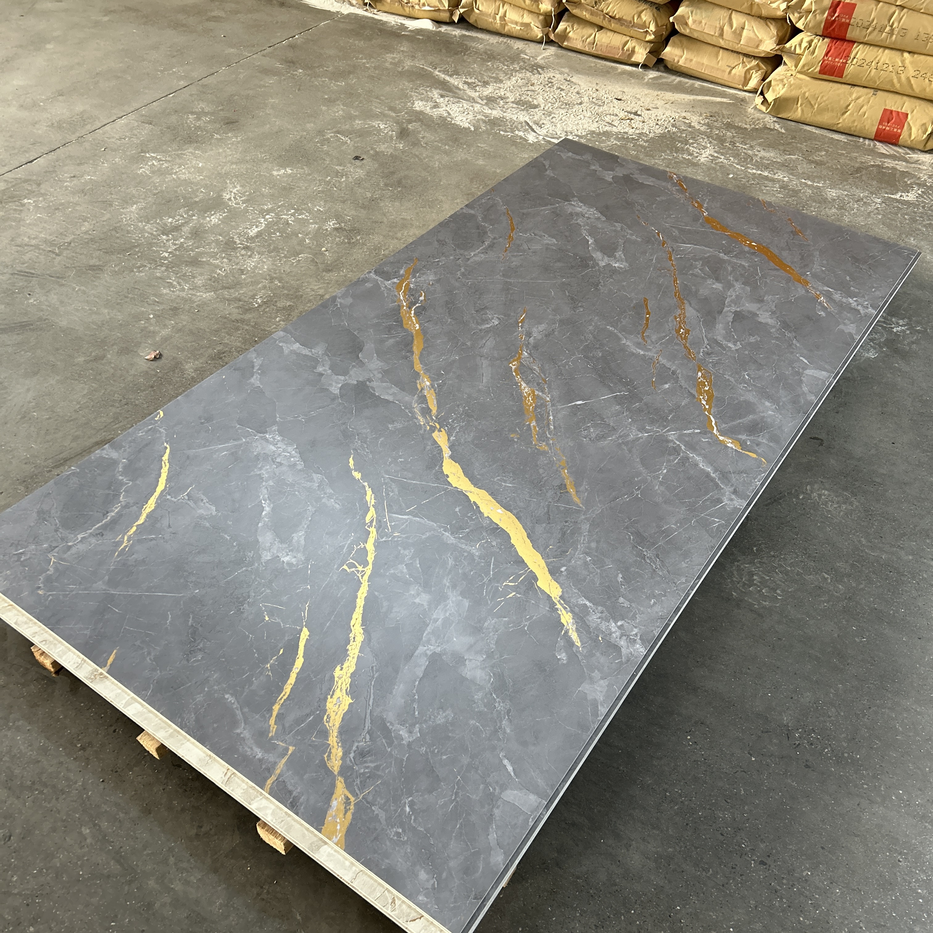 Chenyang Decoration Materials (Hubei) Co., Ltd – cama de metal 4