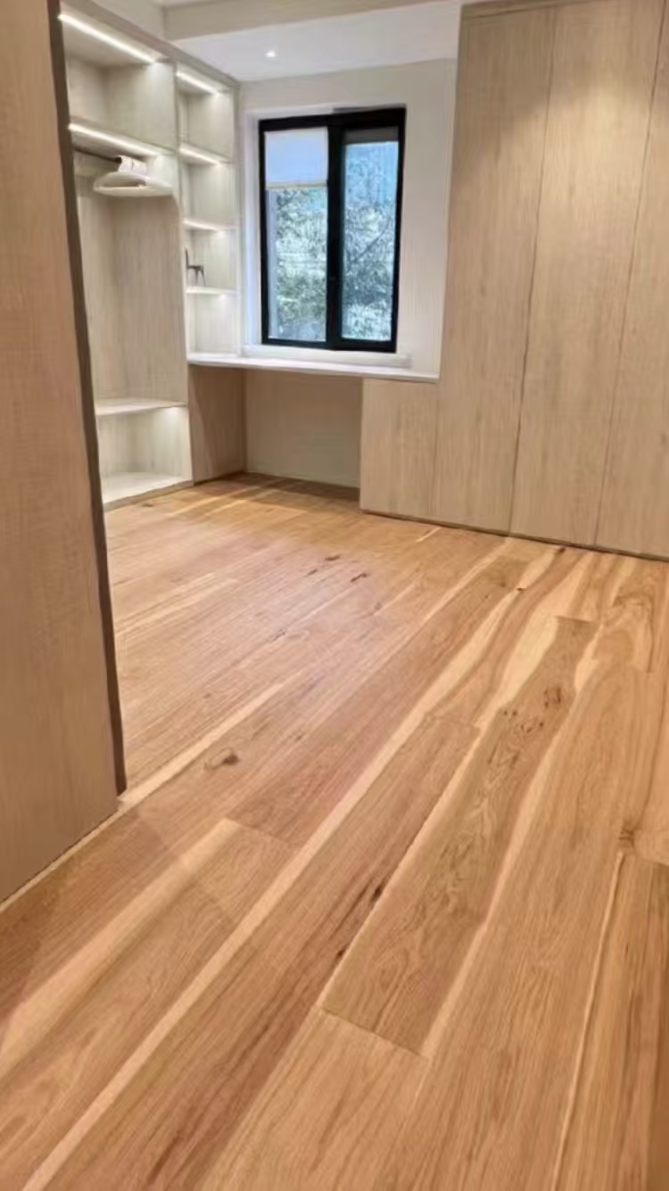Oak flooring