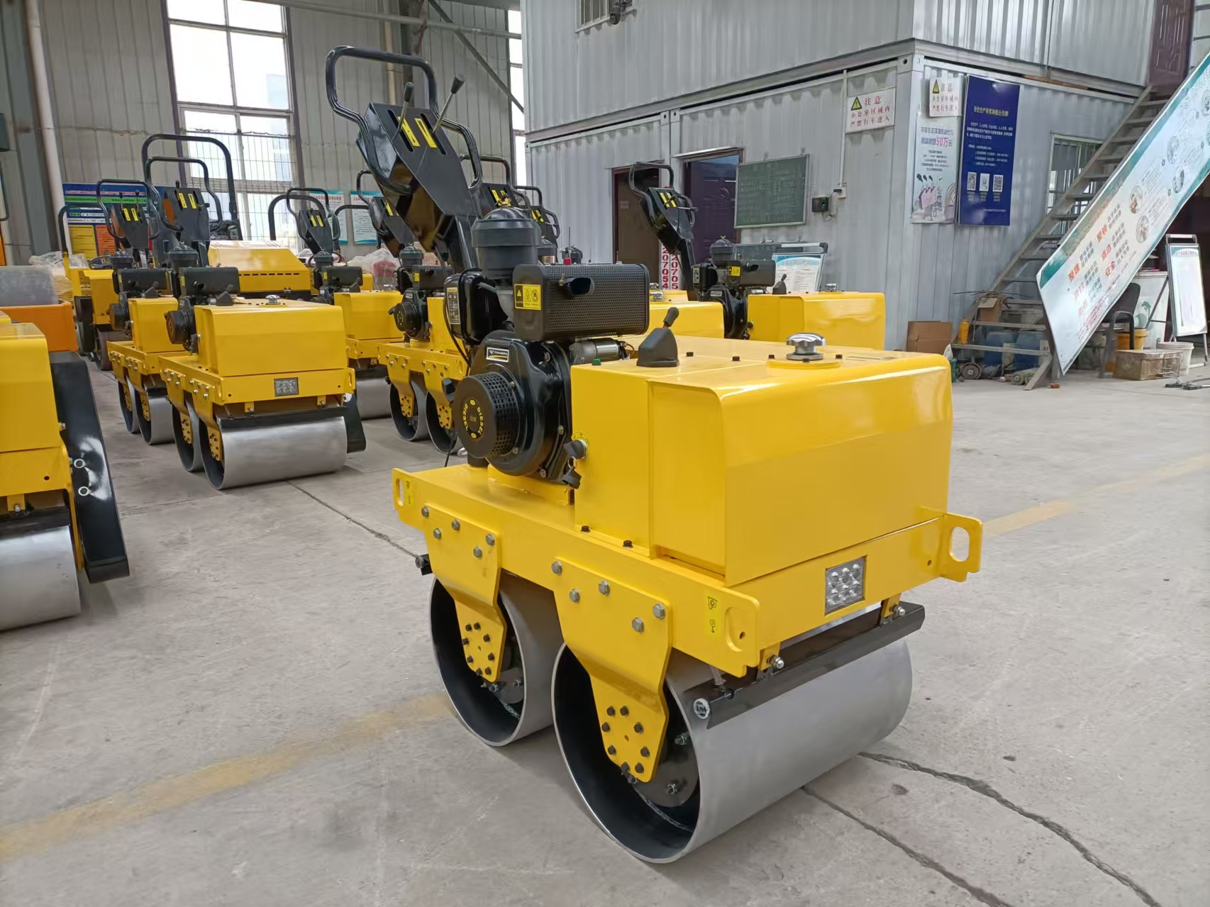 LKW-S600 Hand-Guided Double Steel Drum Roller